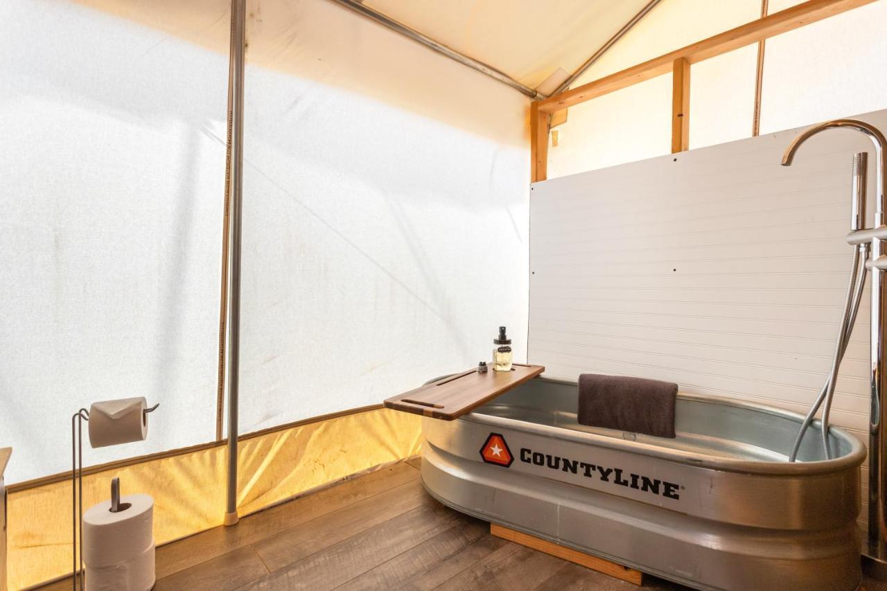 Silver Spur Homestead Luxury Glamping -the *